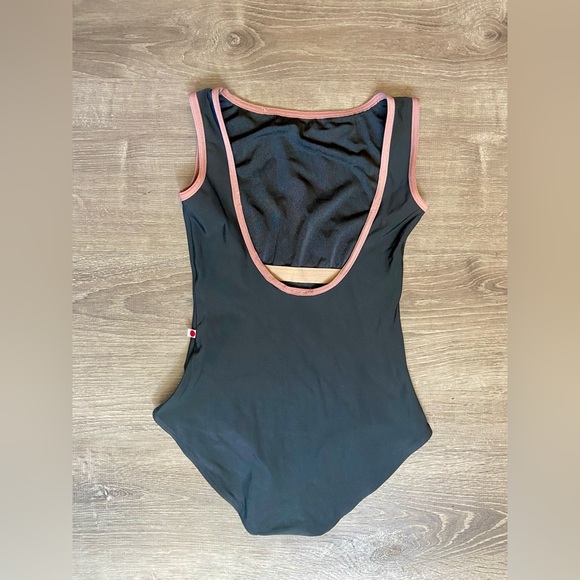 SOLD!!! Yumiko Leotard - Antique Rose and Titanium Sofiane, Size S - Picture 2 of 10
